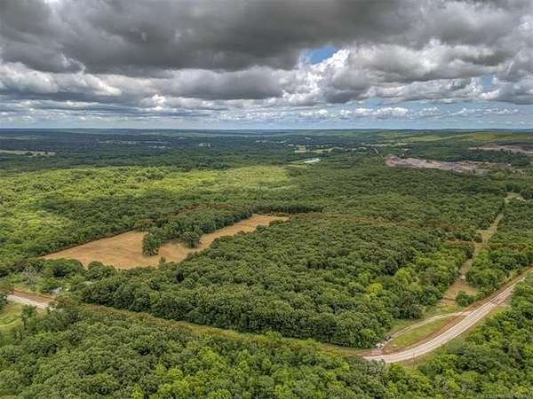 31 Acres of Land for Sale in Hulbert, Oklahoma