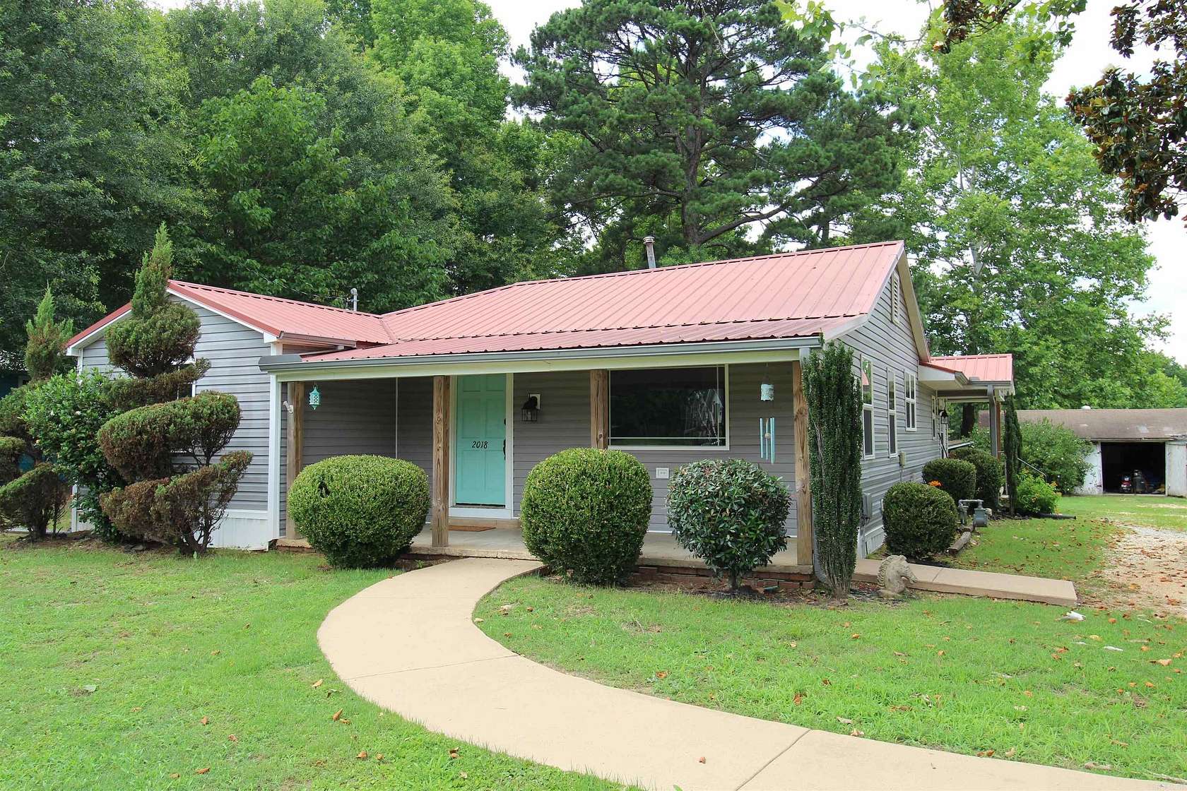 6 Acres of Land with Home for Sale in Sheridan, Arkansas