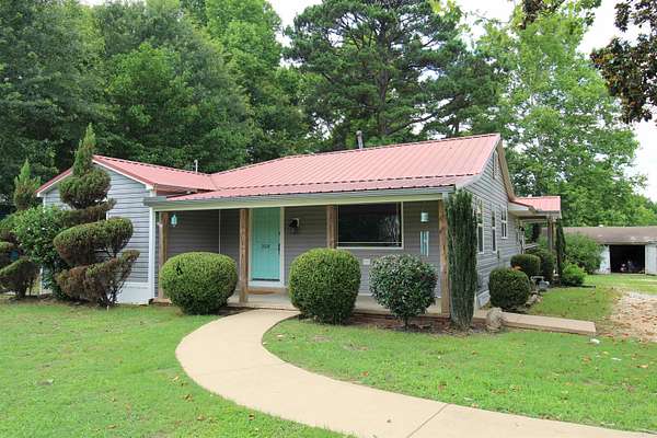 6 Acres of Land with Home for Sale in Sheridan, Arkansas