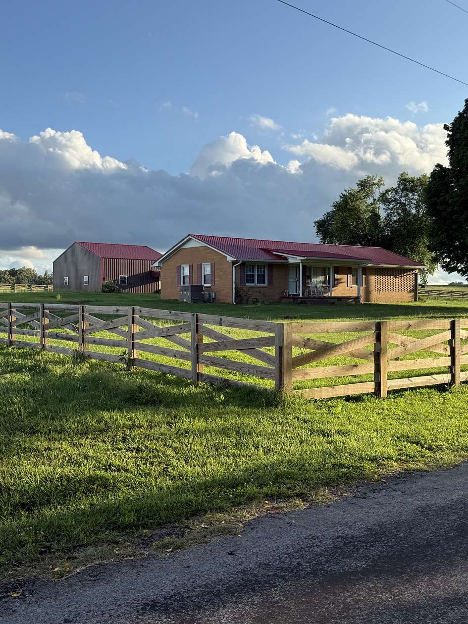 1.59 Acres of Land with Home for Sale in Lawrenceburg, Tennessee