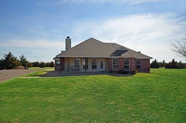 4 Acres of Land with Home for Sale in Farmersville, Texas