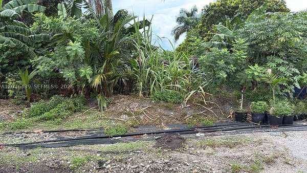 1 Acre of Land for Sale in Hialeah, Florida