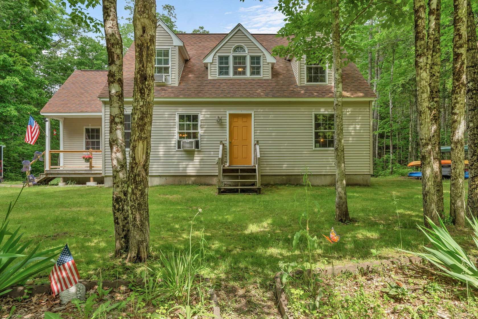 2.1 Acres of Land with Home for Sale in Warren, Maine