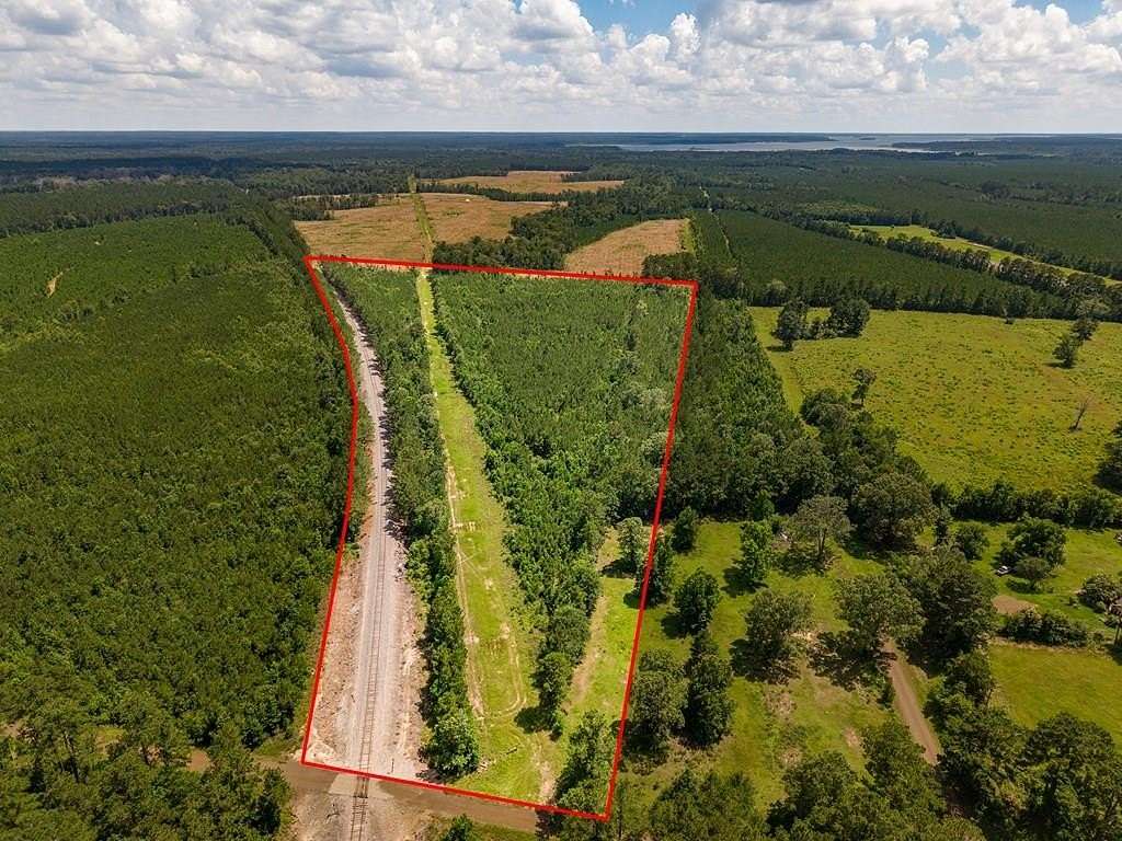 18 Acres of Land for Sale in Pineland, Texas