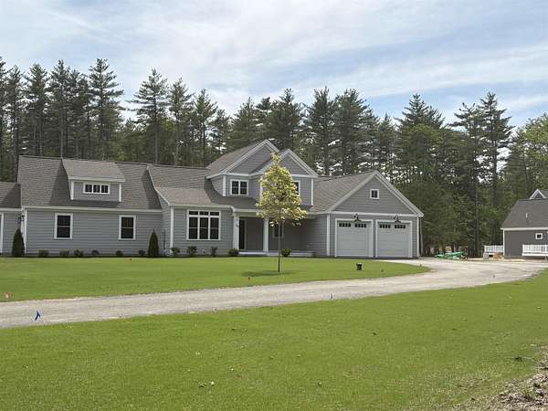 2 Acres of Land with Home for Sale in Amherst, New Hampshire