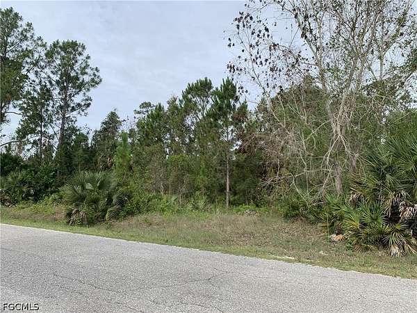 0.5 Acres of Residential Land for Sale in Lehigh Acres, Florida