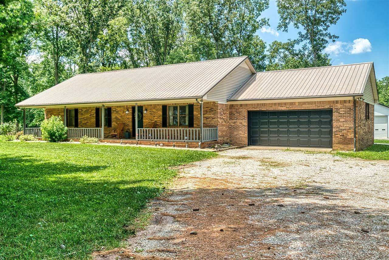 10.1 Acres of Recreational Land with Home for Sale in Franklin, Kentucky