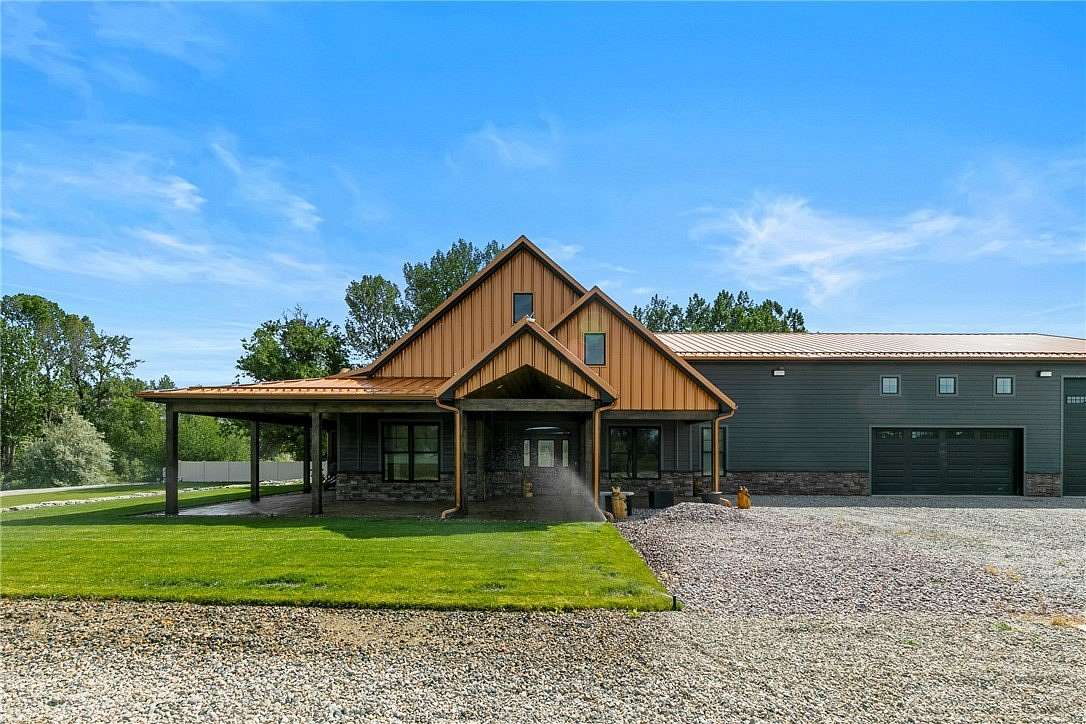 1.55 Acres of Land with Home for Sale in Columbus, Montana
