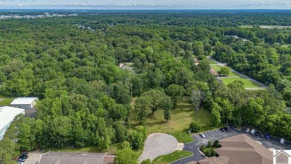 1.57 Acres of Commercial Land for Sale in Paducah, Kentucky