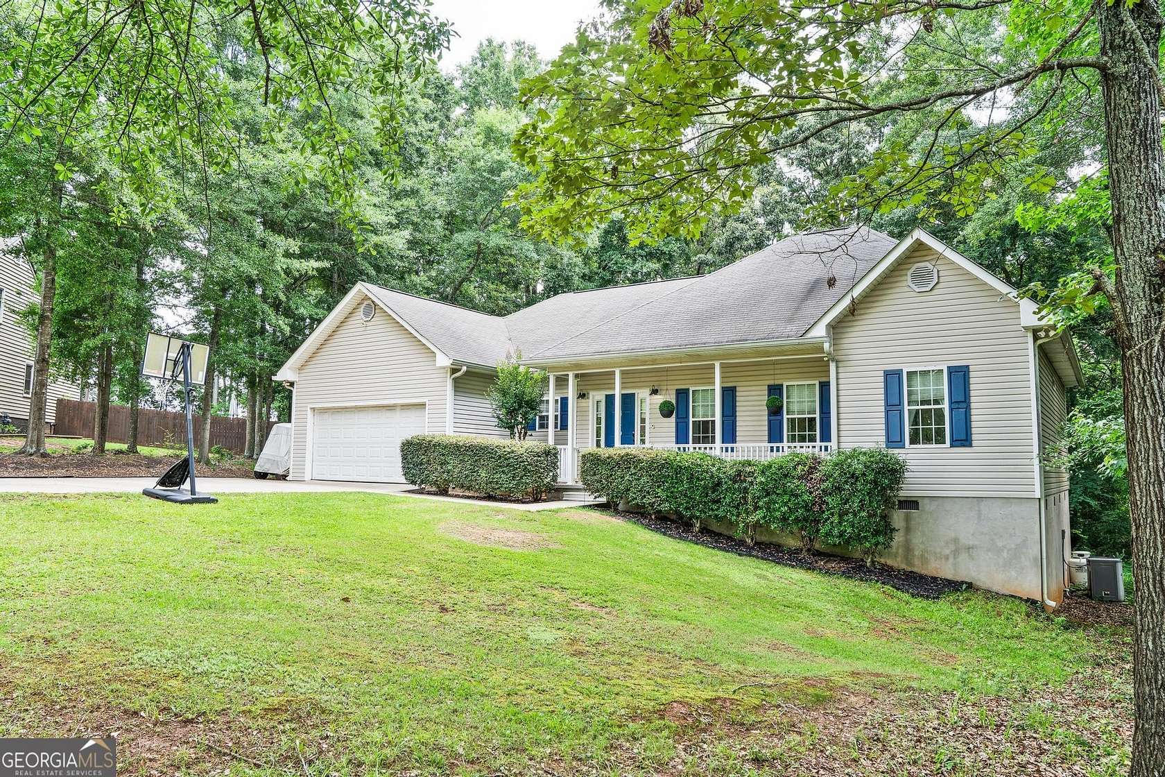 1.53 Acres of Land with Home for Sale in Forsyth, Georgia