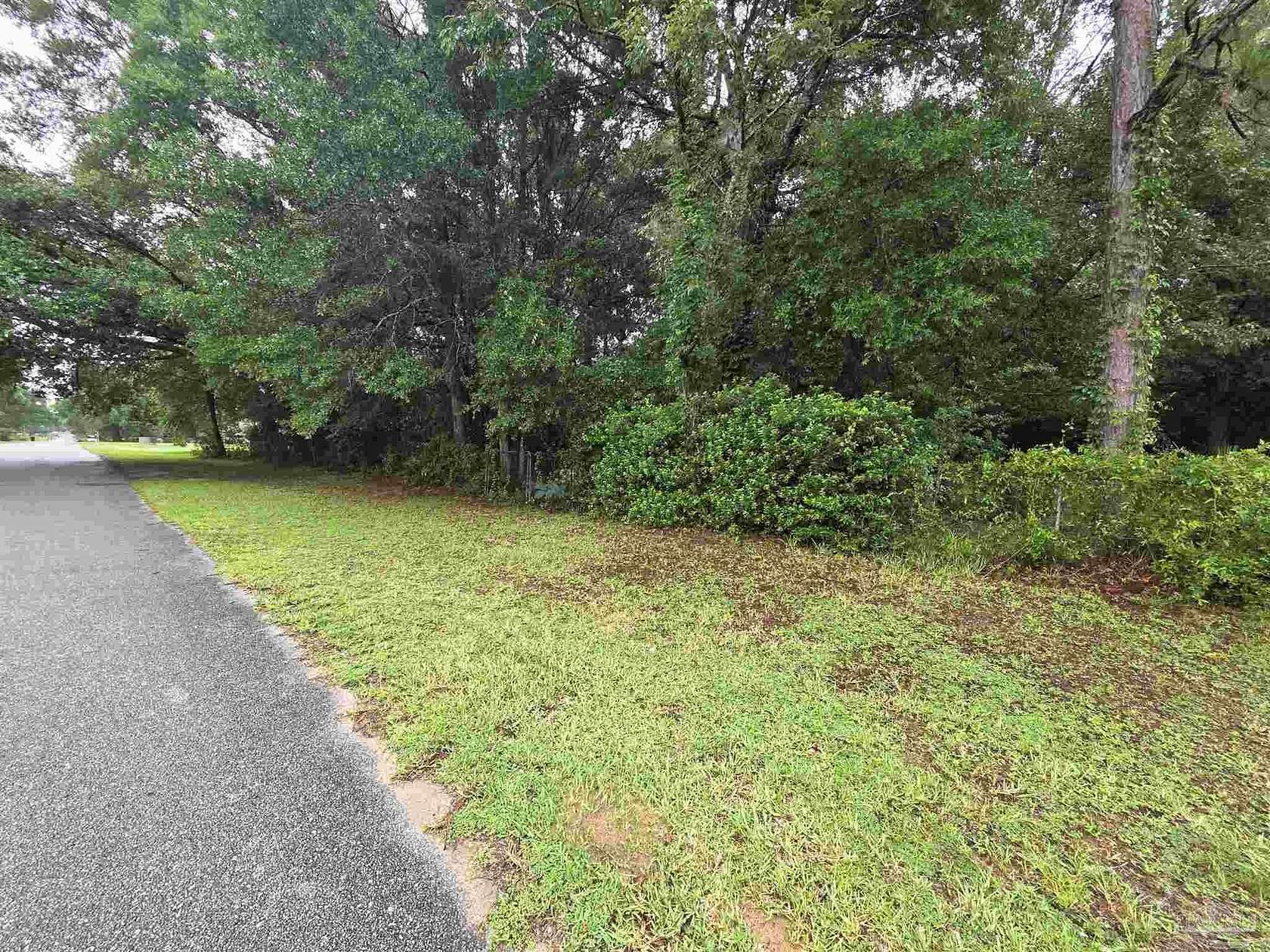 1 Acre of Residential Land for Sale in Pensacola, Florida
