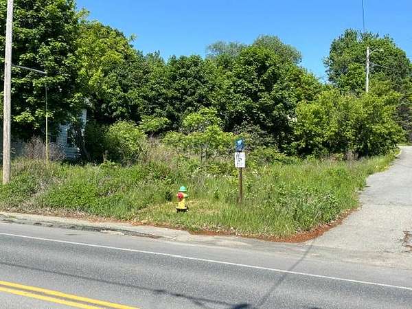 0.17 Acres of Land for Auction in Hampden, Maine