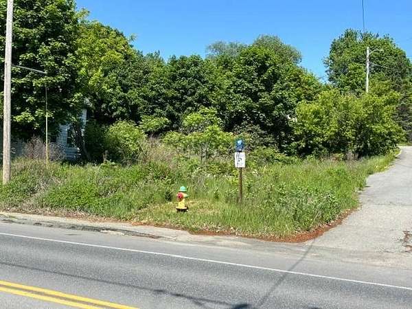 0.17 Acres of Land for Auction in Hampden, Maine