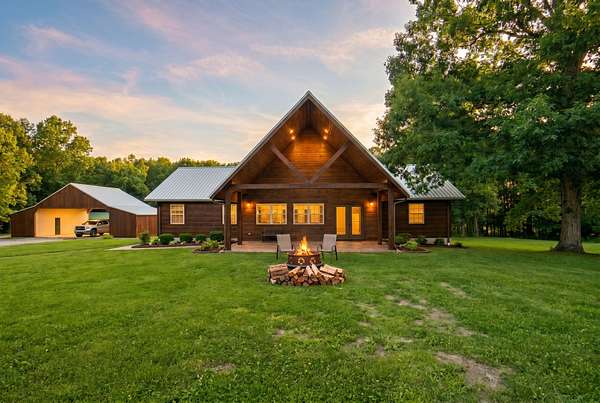 41.5 Acres of Land with Home for Sale in Watertown, Tennessee
