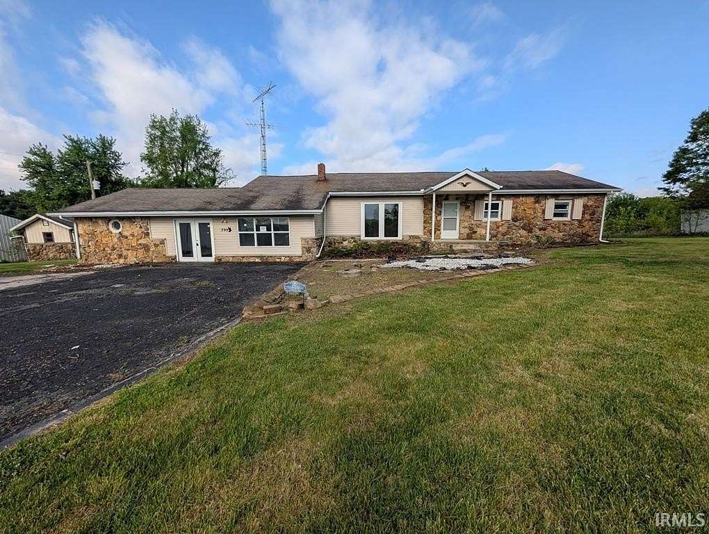 3.68 Acres of Land with Home for Sale in Bloomfield, Indiana
