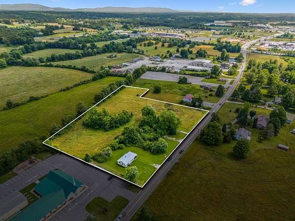 5 Acres of Mixed-Use Land for Sale in Crossville, Tennessee