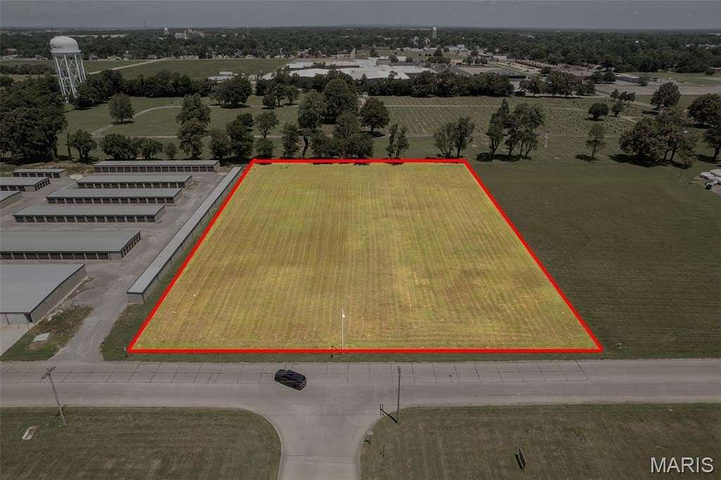 3 Acres of Commercial Land for Sale in Sikeston, Missouri