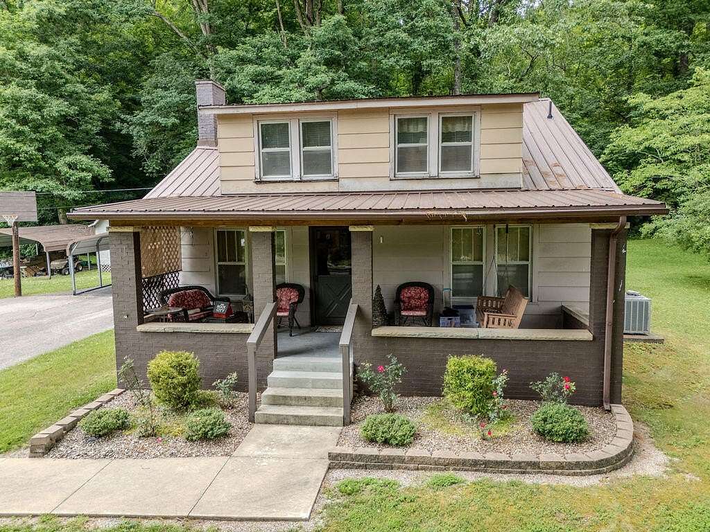 1.6 Acres of Land with Home for Sale in Morehead, Kentucky