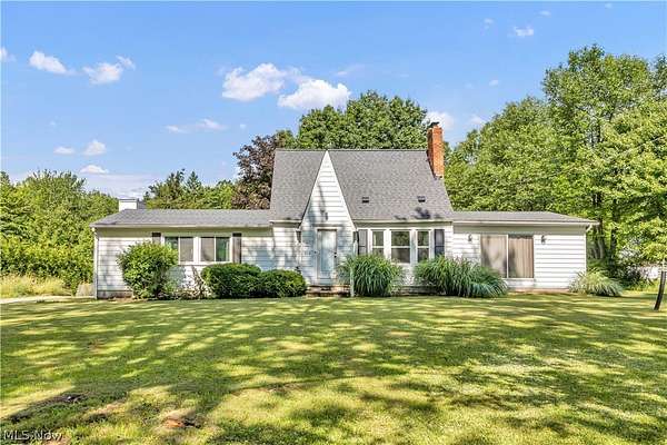 1.9 Acres of Land with Home for Sale in Sagamore Hills, Ohio