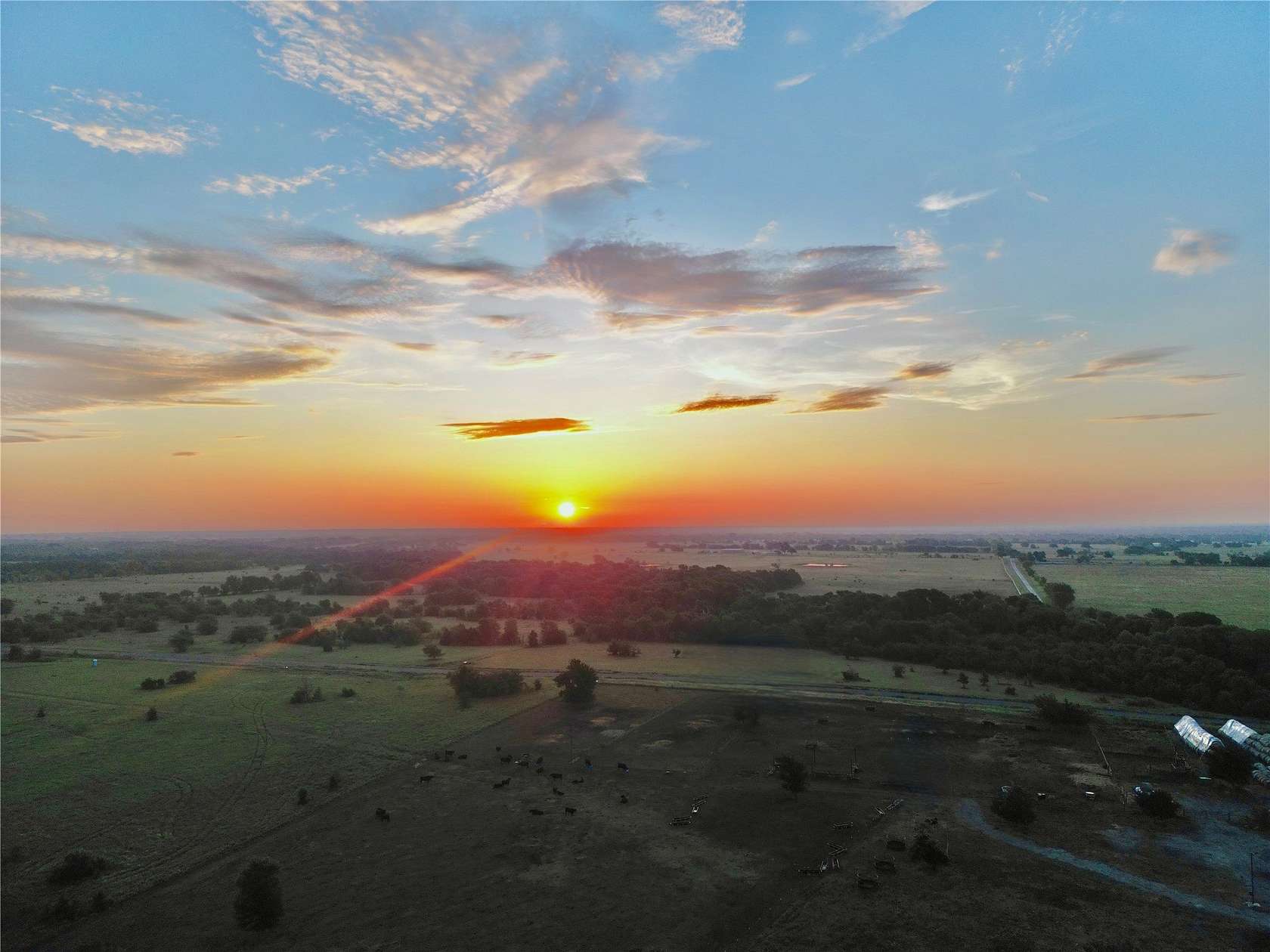 344 Acres of Land for Sale in Wills Point, Texas
