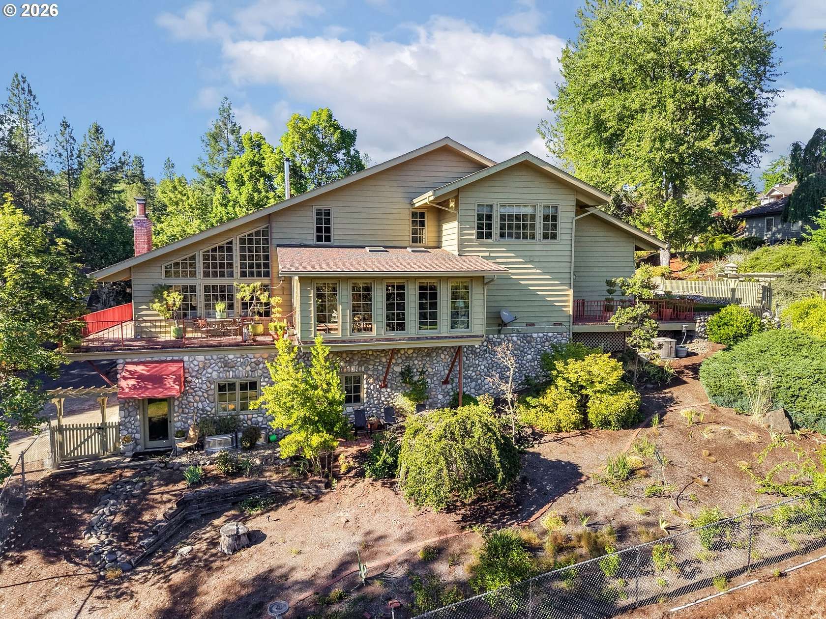 1.89 Acres of Land with Home for Sale in Roseburg, Oregon