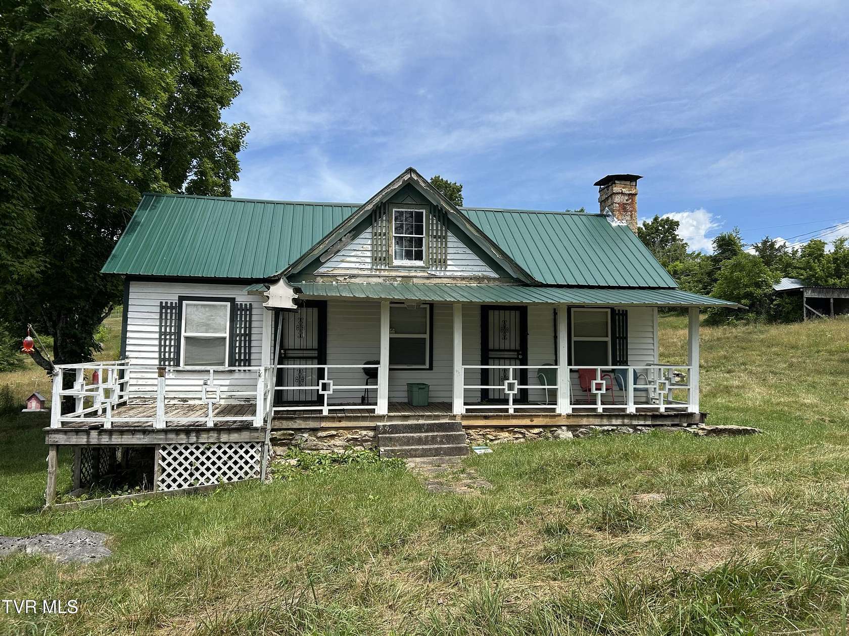 47 Acres of Land with Home for Sale in Thorn Hill, Tennessee