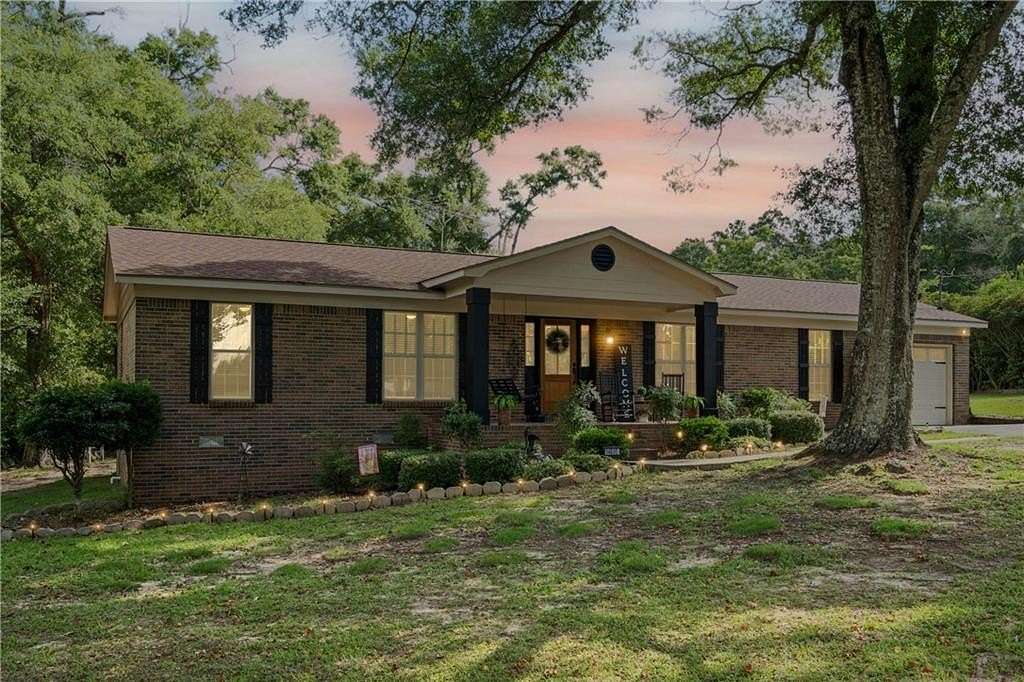 7 Acres of Land with Home for Sale in Mobile, Alabama