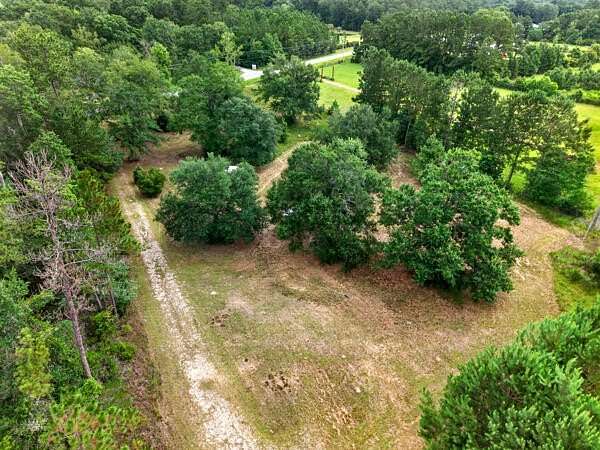 6 Acres of Residential Land for Sale in Picayune, Mississippi
