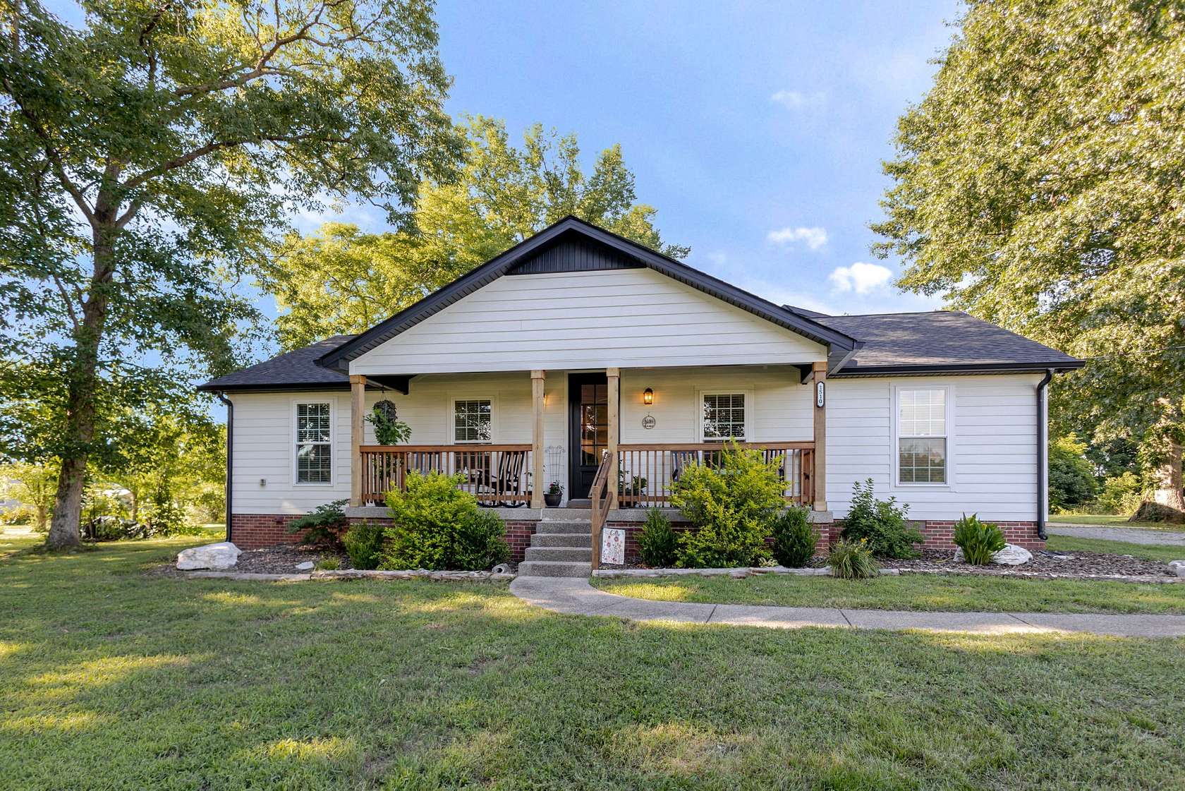 4.63 Acres of Land with Home for Sale in Lewisburg, Tennessee