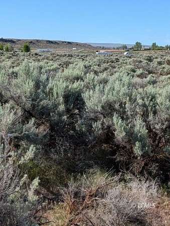 1.78 Acres of Residential Land for Sale in Christmas Valley, Oregon