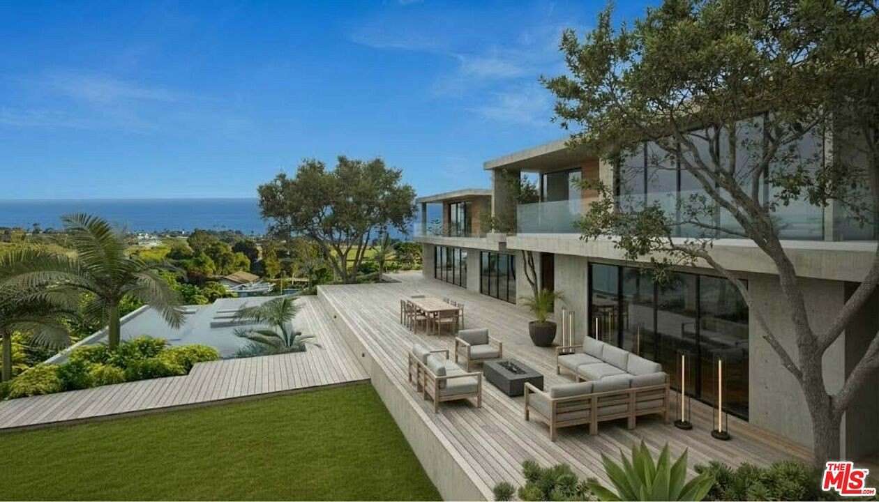 4.16 Acres of Residential Land for Sale in Malibu, California