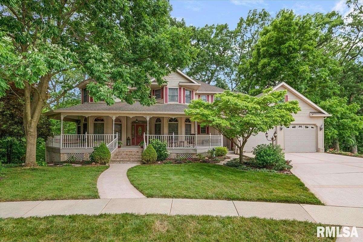 5.3 Acres of Land with Home for Sale in Rochester, Illinois