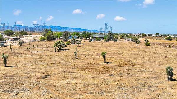 2.27 Acres of Residential Land for Sale in Oak Hills, California