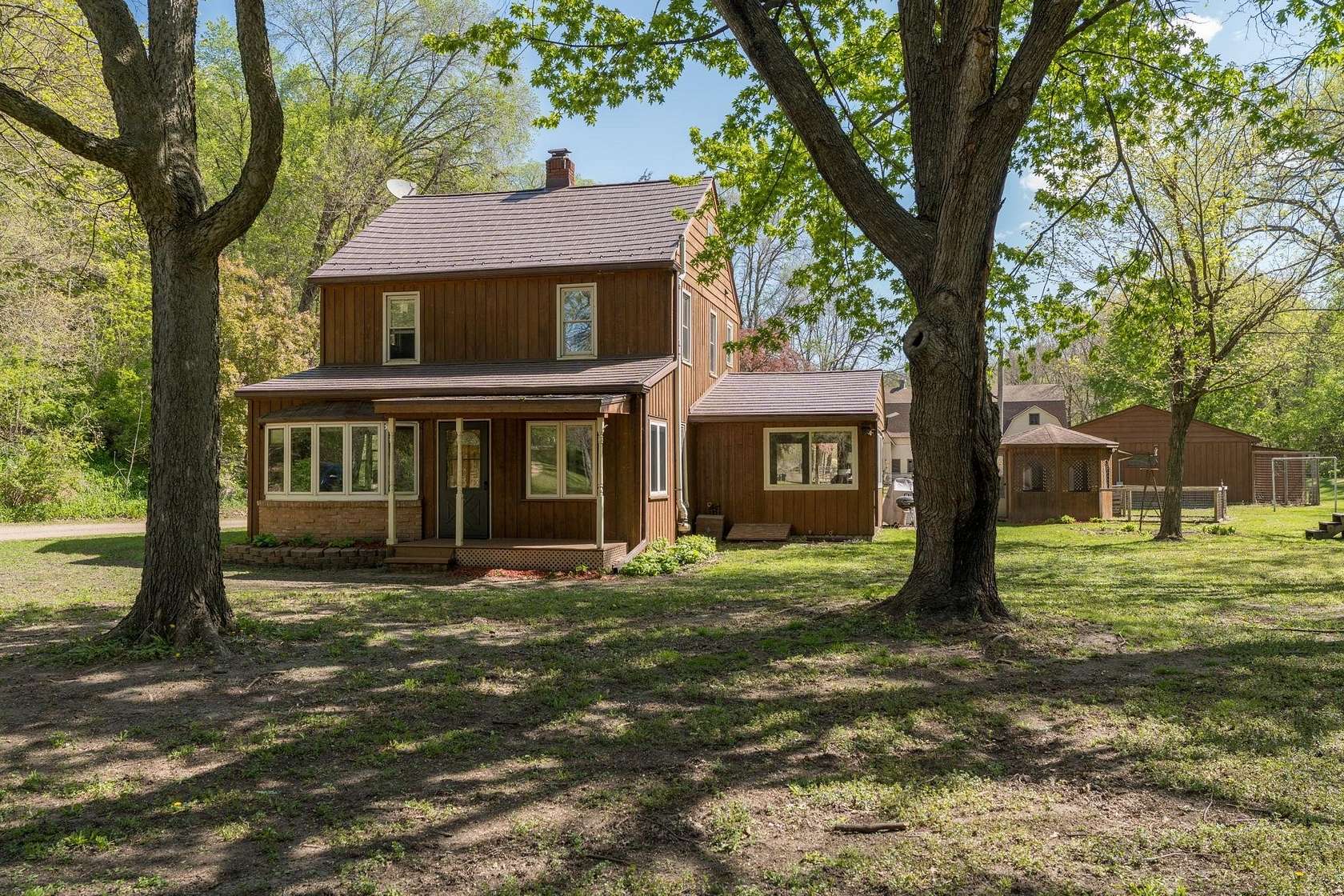 7 Acres of Land with Home for Sale in Le Sueur, Minnesota