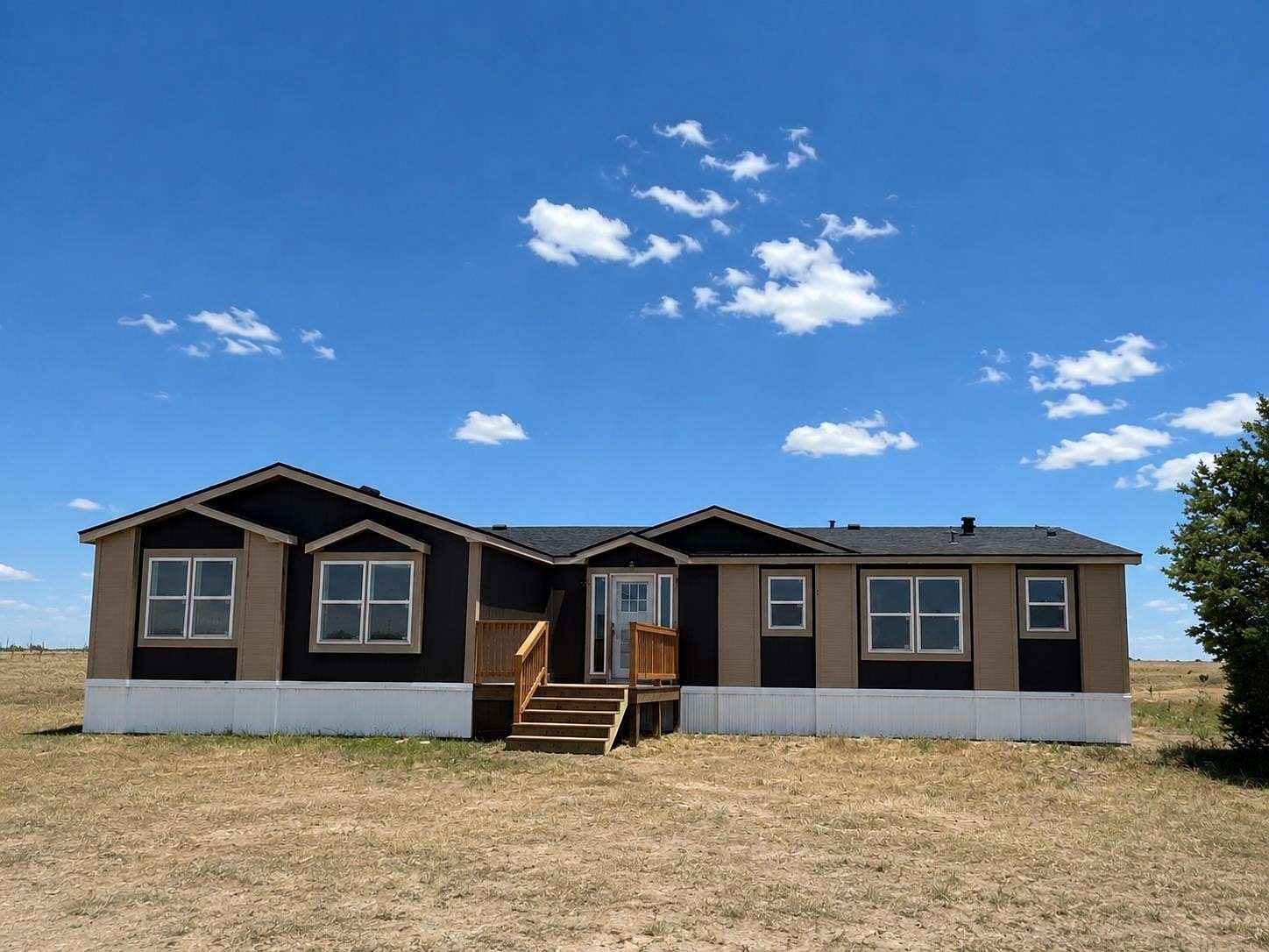 33.5 Acres of Recreational Land with Home for Sale in Douglas, Wyoming