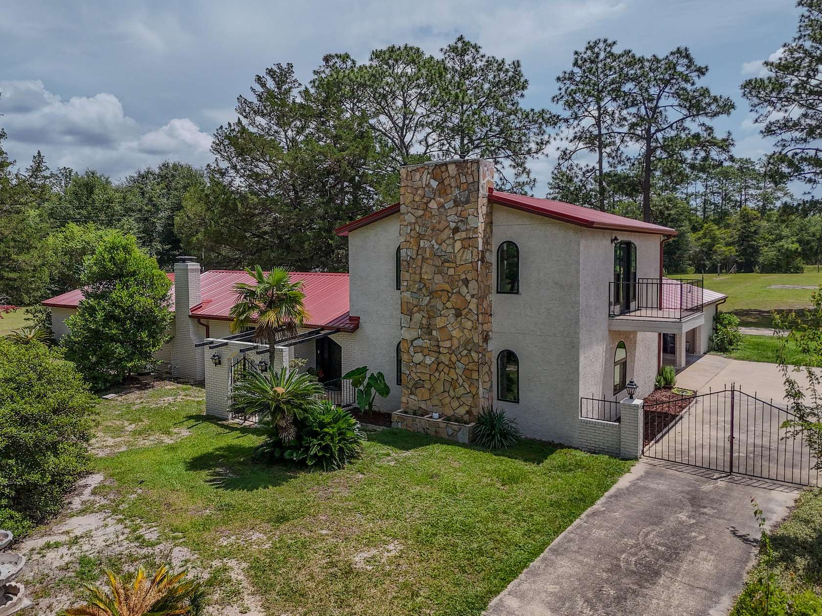 13.5 Acres of Recreational Land with Home for Sale in DeFuniak Springs, Florida