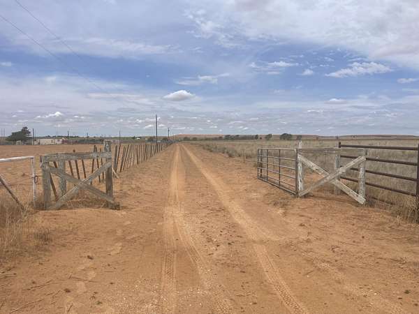 45.8 Acres of Land with Home for Sale in Abernathy, Texas
