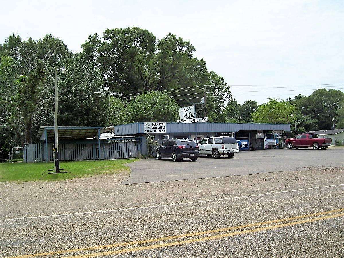 1.6 Acres of Improved Mixed-Use Land for Sale in Ashdown, Arkansas