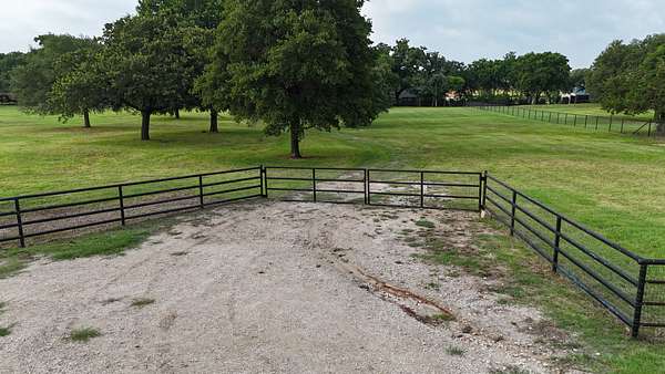 2.5 Acres of Residential Land for Sale in Argyle, Texas