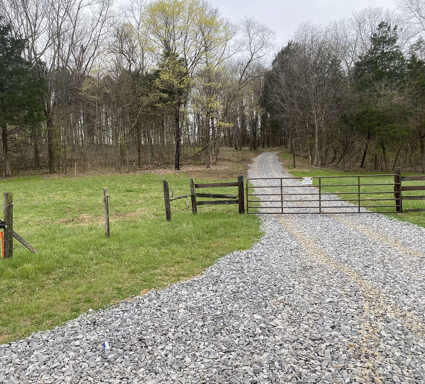 21.6 Acres of Recreational & Residential Land for Sale in Gallatin, Tennessee