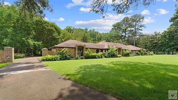 1.52 Acres of Land with Home for Sale in Texarkana, Texas