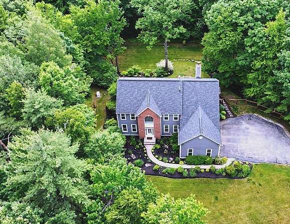 7.14 Acres of Land with Home for Sale in Amherst, New Hampshire