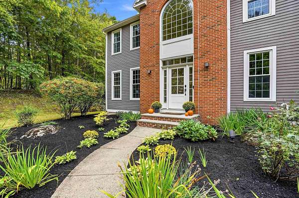7.14 Acres of Land with Home for Sale in Amherst, New Hampshire
