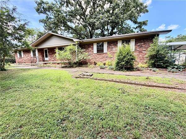 2 Acres of Land with Home for Sale in Russellville, Arkansas