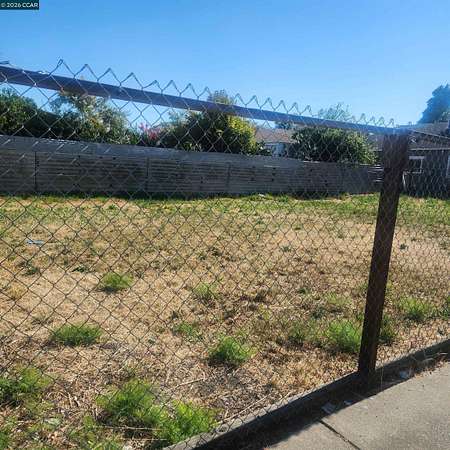0.1 Acres of Residential Land for Sale in Richmond, California