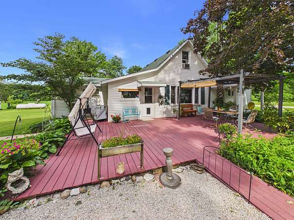 5.6 Acres of Land with Home for Sale in Paris, Illinois