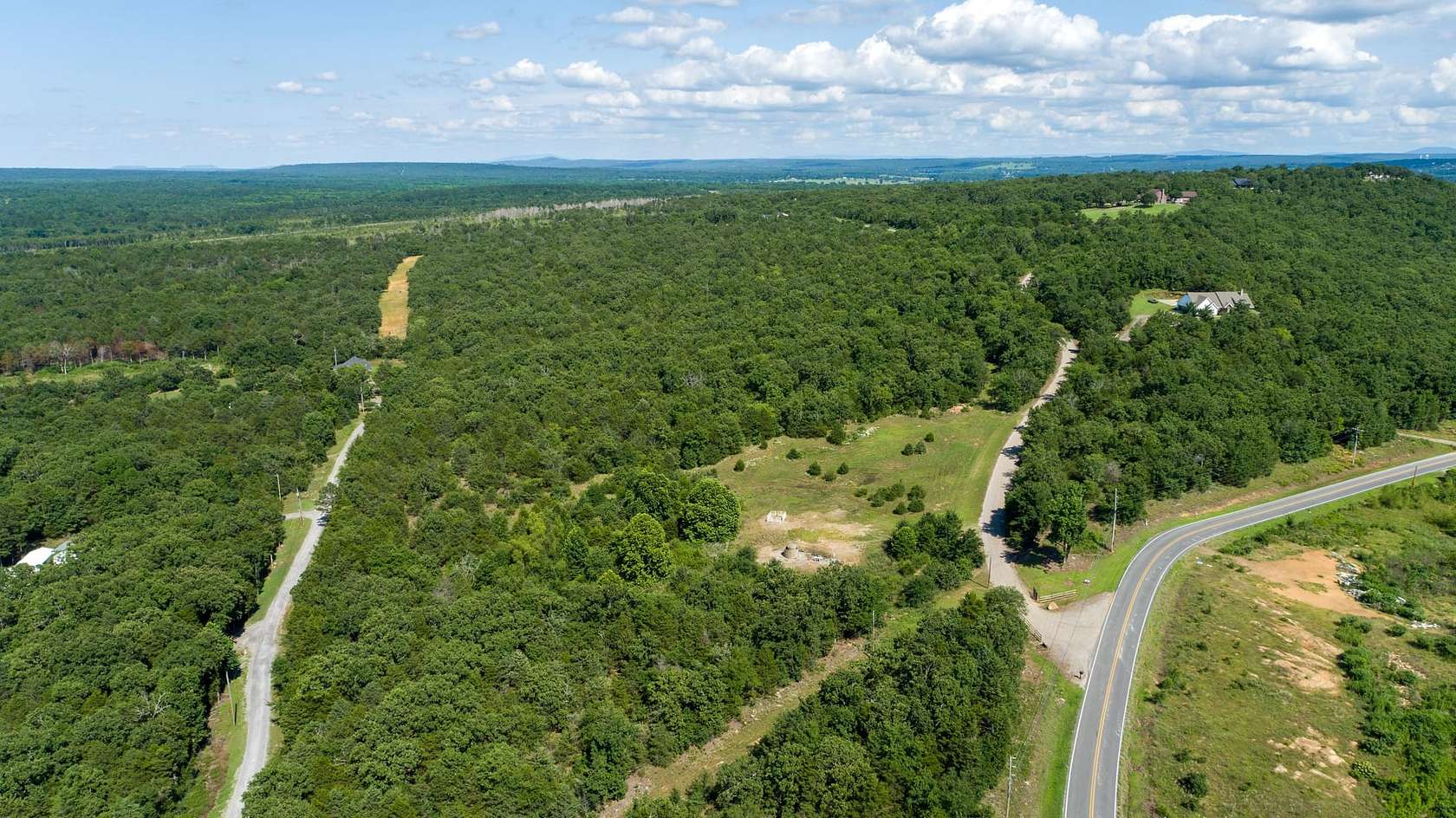30 Acres of Recreational & Residential Land for Sale in Greenwood, Arkansas
