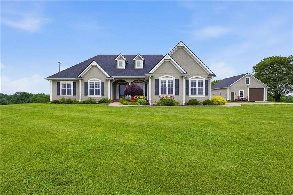5 Acres of Land with Home for Sale in Braymer, Missouri