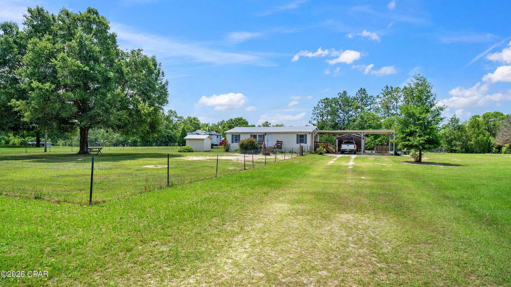 2.4 Acres of Land with Home for Sale in Vernon, Florida