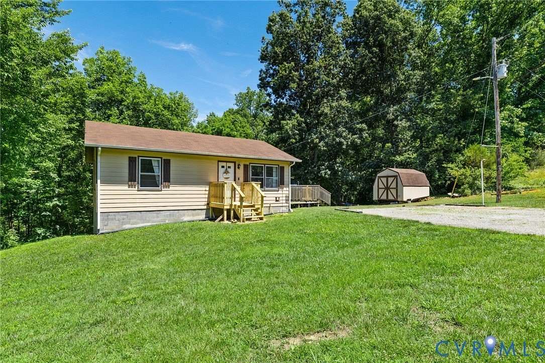 5 Acres of Land with Home for Sale in Cumberland, Virginia
